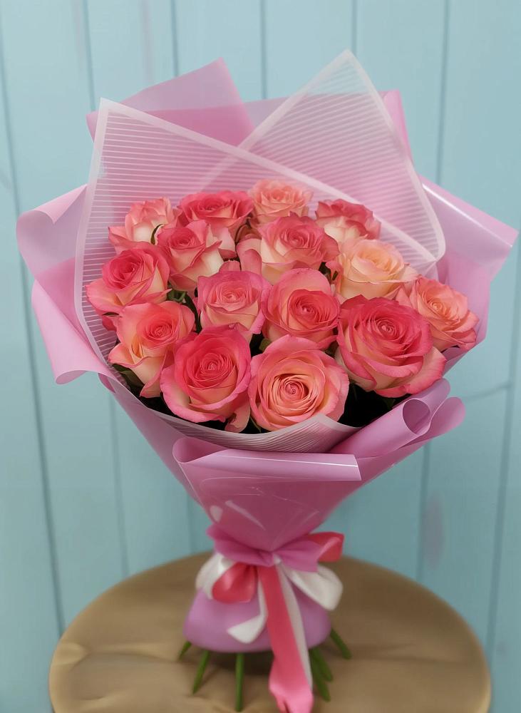 Букет 15 Розовых роз Равель в Заветы Ильича
