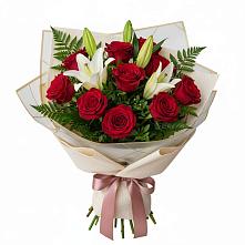 Букет цветов из:  Лилии и Розы в Заветы Ильича