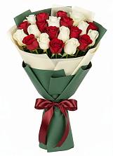 Букет Микс из красных и белых роз #REPLACE_PRED# Заветы Ильича
