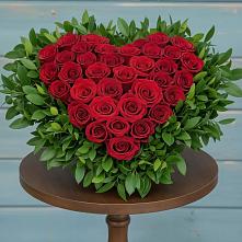 Цветочная композиция из Розы в виде сердца в Заветы Ильича