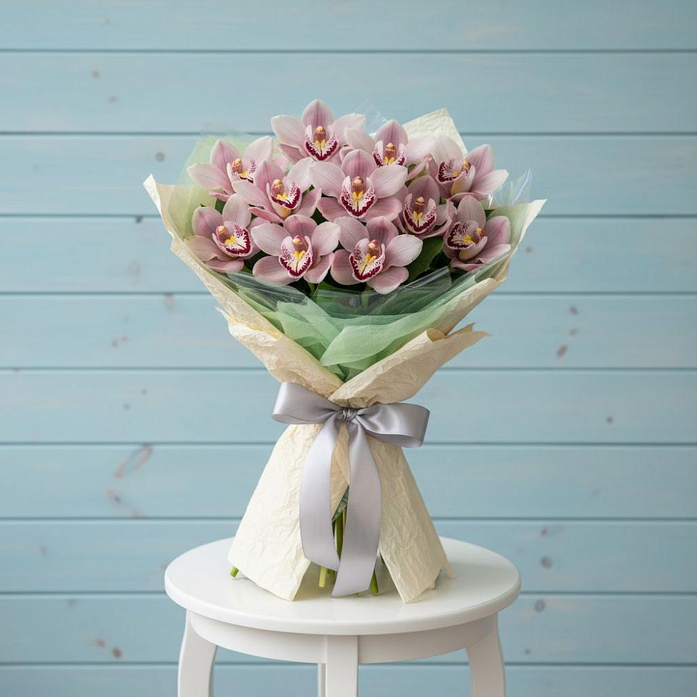 Букет цветов из: Орхидеи и Розы в Заветы Ильича