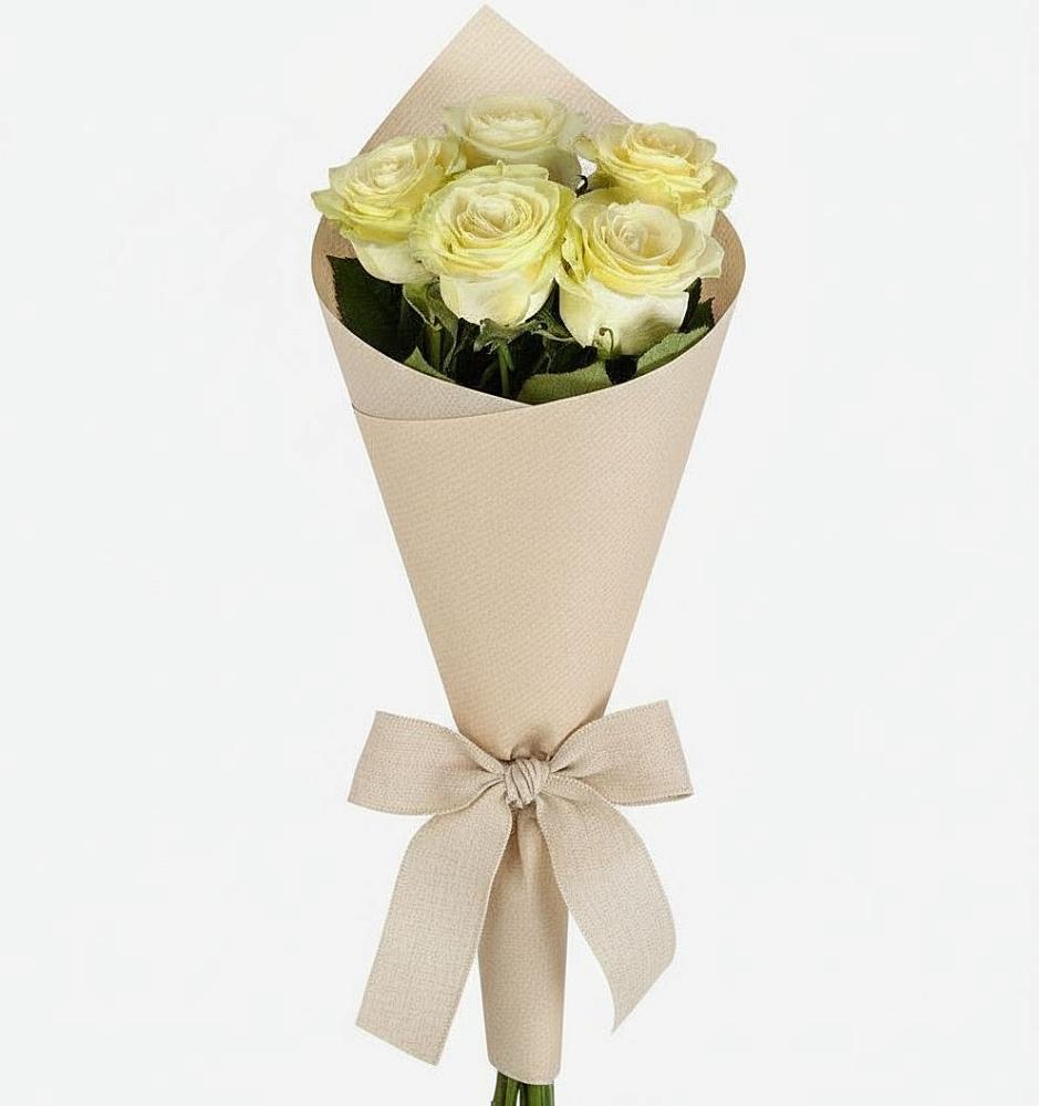 Букет цветов из: Розы в Заветы Ильича