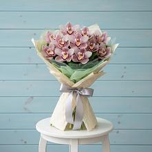 Букет цветов из:  Орхидеи и Розы #REPLACE_PRED# Заветы Ильича