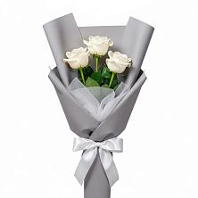 Букет 3 белые розы в Заветы Ильича