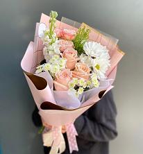 Букет цветов из:  Хризантемы и Розы в Заветы Ильича