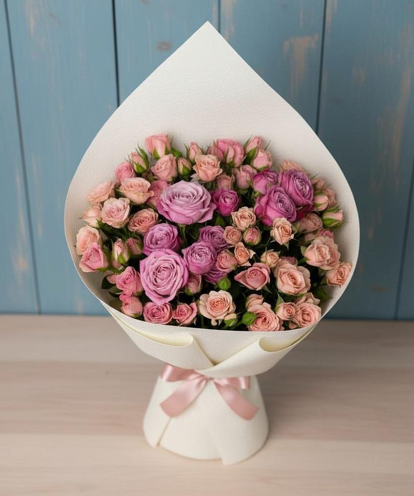 Букет цветов из: Розы в Заветы Ильича