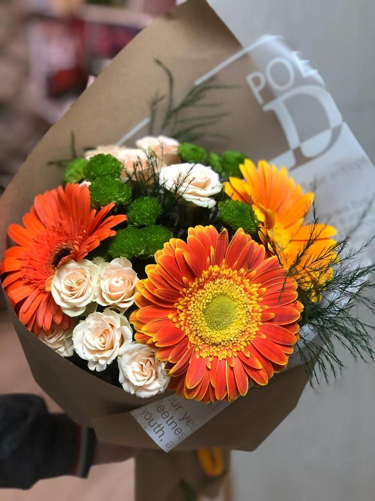 Букет цветов из: Герберы, Хризантемы и Розы в Заветы Ильича