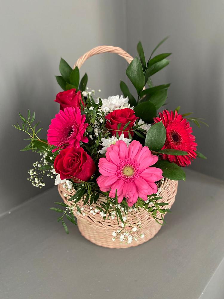 Цветочная композиция из Розы, Хризантемы и Герберы в корзине в Заветы Ильича