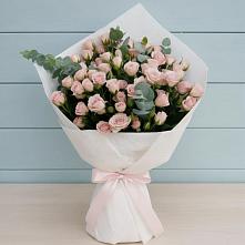 Букет цветов из:  Розы в Заветы Ильича