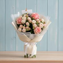 Букет цветов из:  Розы в Заветы Ильича
